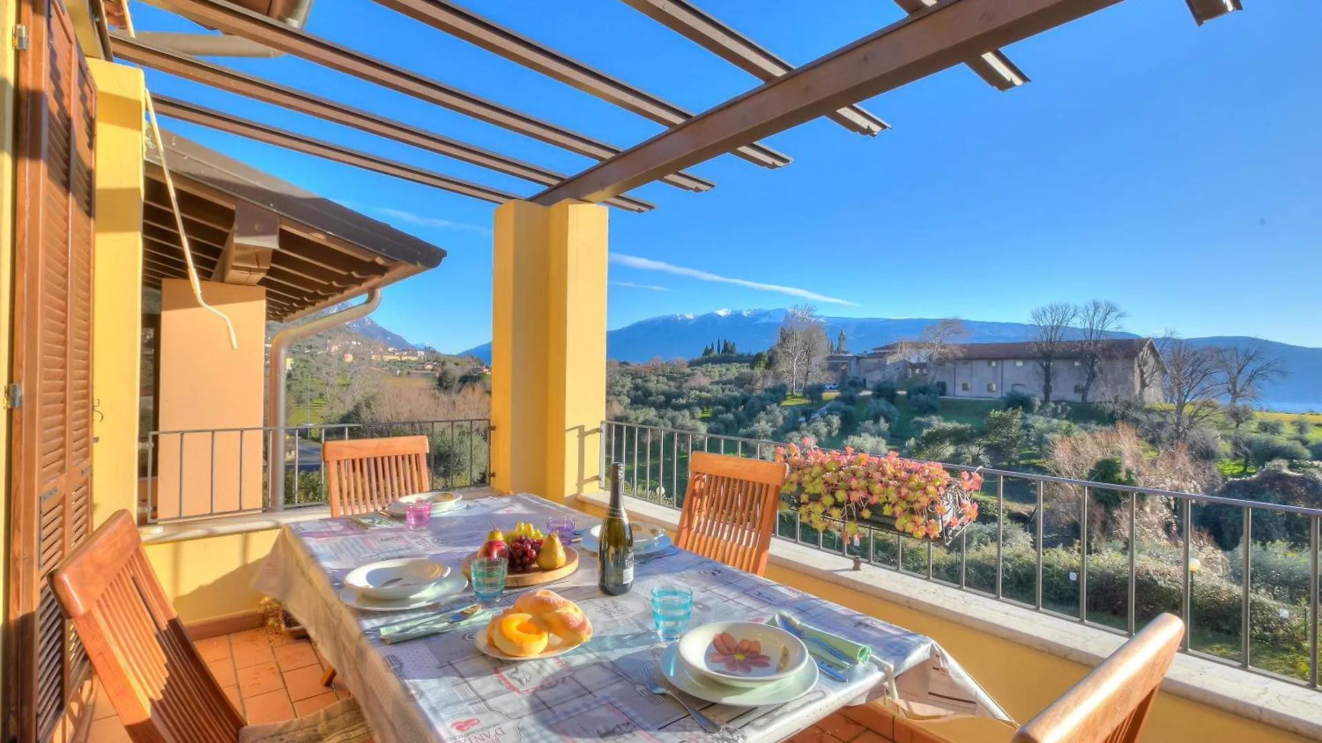 Apartment John'S House-Lakeview & Shared Pool - Happy Rentals Toscolano Maderno