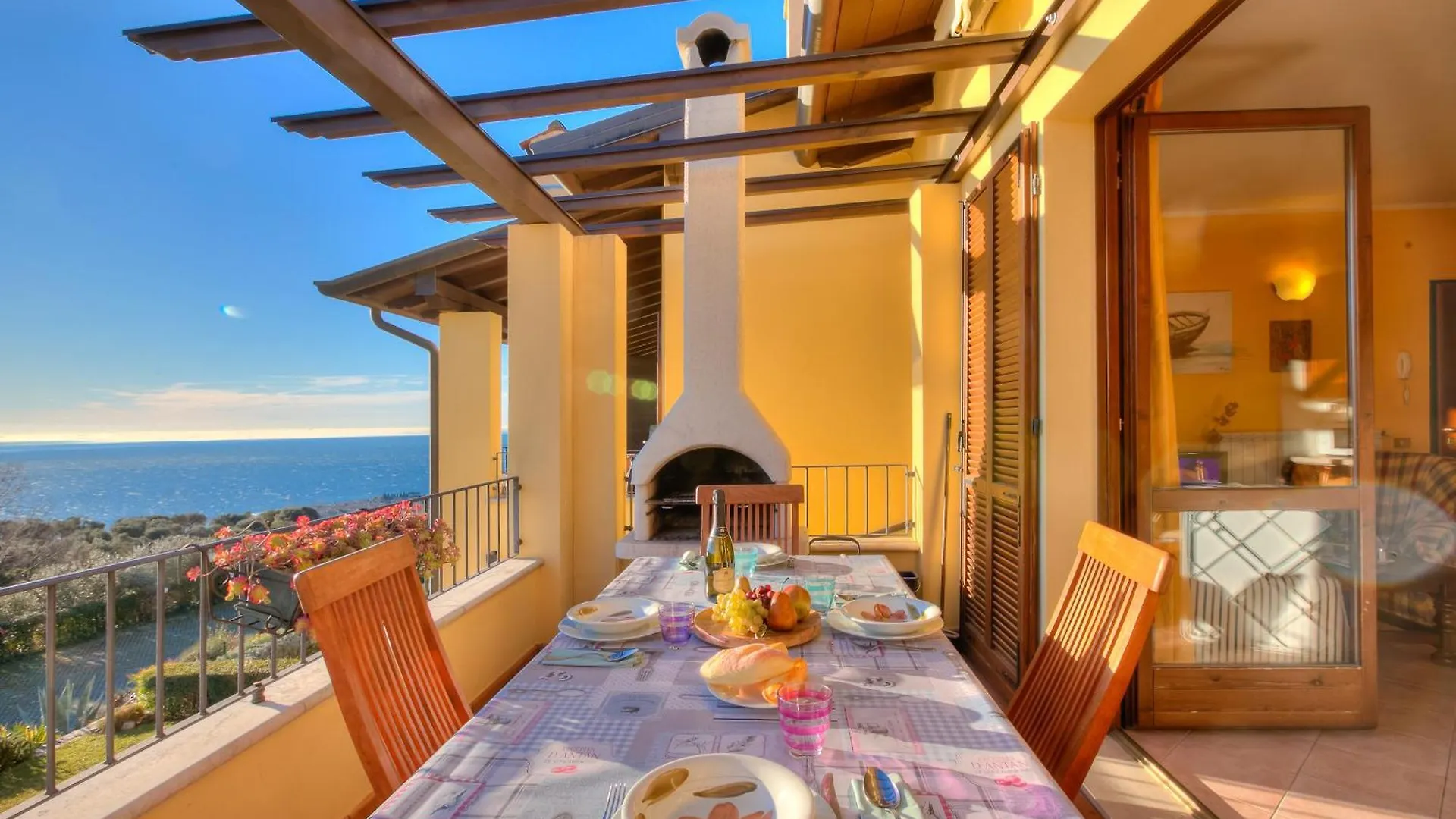 John'S House-Lakeview & Shared Pool - Happy Rentals Toscolano Maderno 0*,  Italy